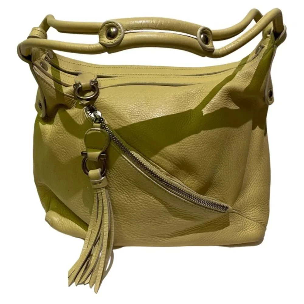 Savatore Ferragamo purse - Picture 1 of 5